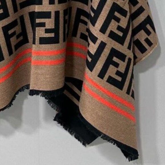 Fendi Shawl - Picture 4 of 5